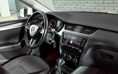 Skoda Octavia, 2018 год, 2 100 000 рублей, 15 фотография