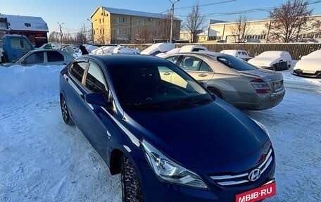 Hyundai Solaris II рестайлинг, 2015 год, 1 100 000 рублей, 10 фотография