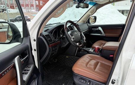 Toyota Land Cruiser 200, 2014 год, 12 фотография