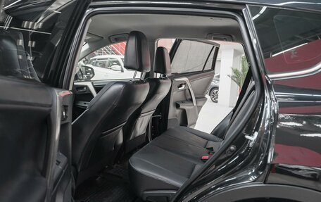 Toyota RAV4, 2015 год, 1 750 000 рублей, 14 фотография