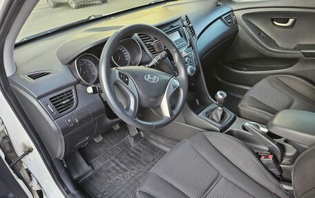 Hyundai i30 II рестайлинг, 2012 год, 860 000 рублей, 7 фотография