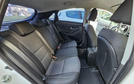 Hyundai i30 II рестайлинг, 2012 год, 860 000 рублей, 11 фотография