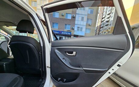 Hyundai i30 II рестайлинг, 2012 год, 860 000 рублей, 10 фотография