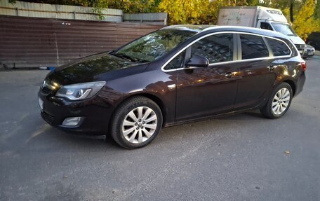 Opel Astra J, 2012 год, 850 000 рублей, 10 фотография