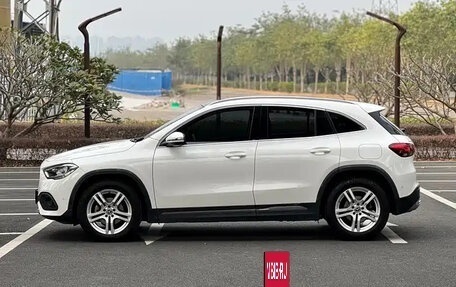 Mercedes-Benz GLA, 2022 год, 2 100 003 рублей, 2 фотография