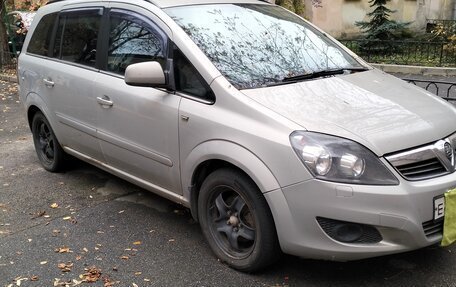 Opel Zafira B, 2011 год, 570 000 рублей, 3 фотография