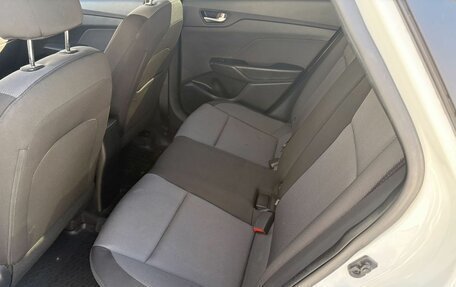 Hyundai Solaris II рестайлинг, 2018 год, 1 589 000 рублей, 21 фотография