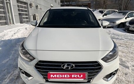 Hyundai Solaris II рестайлинг, 2018 год, 1 589 000 рублей, 9 фотография