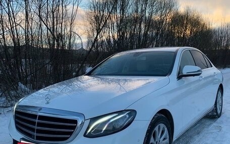 Mercedes-Benz E-Класс, 2017 год, 3 850 000 рублей, 2 фотография