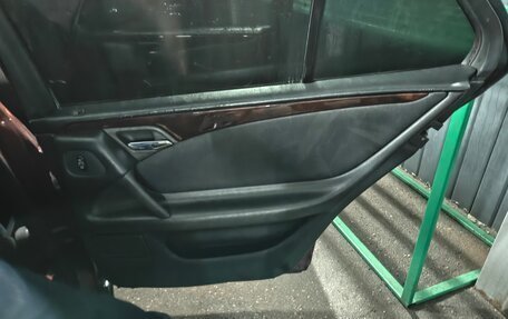 Mercedes-Benz E-Класс, 1997 год, 400 000 рублей, 2 фотография