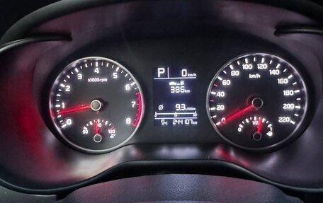 KIA Rio IV, 2018 год, 1 050 000 рублей, 4 фотография