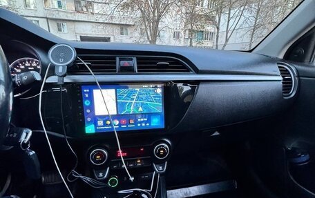 KIA Rio IV, 2018 год, 1 050 000 рублей, 14 фотография