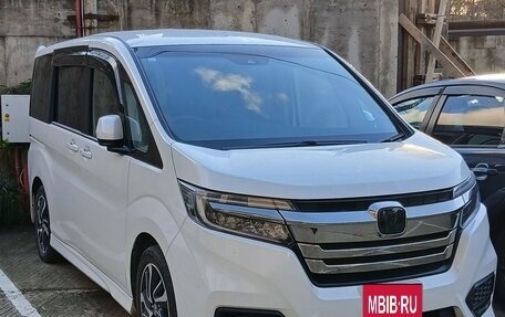 Honda Stepwgn IV, 2021 год, 2 950 000 рублей, 2 фотография