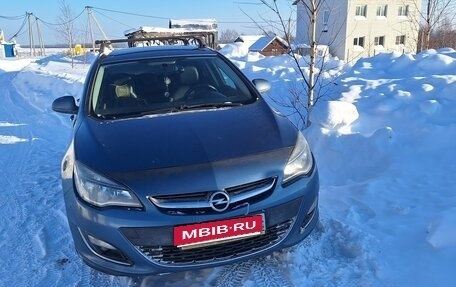 Opel Astra J, 2013 год, 520 000 рублей, 1 фотография