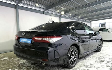 Toyota Camry, 2021 год, 3 199 000 рублей, 5 фотография