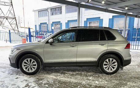 Volkswagen Tiguan II, 2021 год, 2 499 000 рублей, 2 фотография