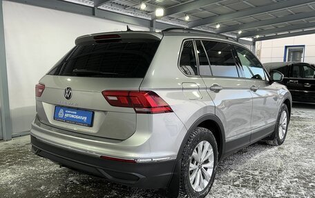 Volkswagen Tiguan II, 2021 год, 2 499 000 рублей, 5 фотография