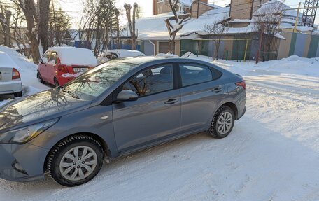 Hyundai Solaris II рестайлинг, 2021 год, 1 380 000 рублей, 2 фотография