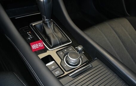 Mazda 6, 2019 год, 2 450 000 рублей, 19 фотография