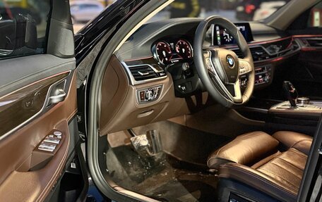 BMW 7 серия, 2017 год, 3 500 000 рублей, 10 фотография