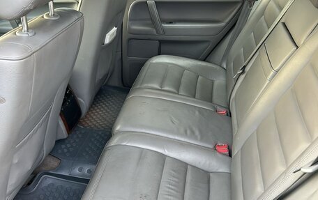 Volkswagen Touareg III, 2003 год, 550 000 рублей, 11 фотография
