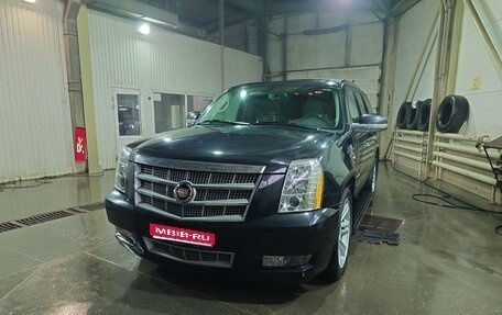 Cadillac Escalade III, 2013 год, 2 990 000 рублей, 1 фотография