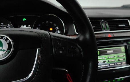 Skoda Superb III рестайлинг, 2010 год, 591 000 рублей, 19 фотография