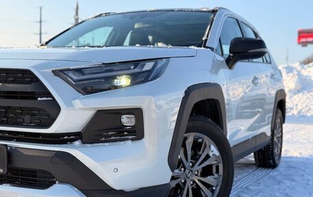 Toyota RAV4, 2025 год, 3 890 000 рублей, 40 фотография