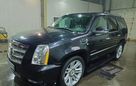 Cadillac Escalade III, 2013 год, 2 990 000 рублей, 9 фотография