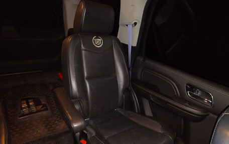 Cadillac Escalade III, 2013 год, 2 990 000 рублей, 27 фотография