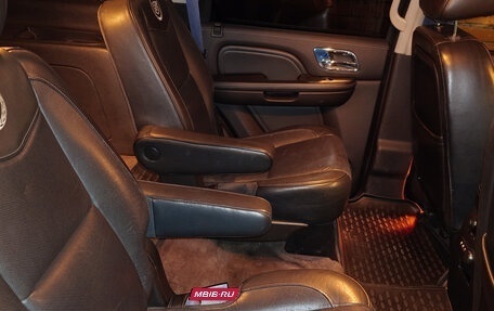 Cadillac Escalade III, 2013 год, 2 990 000 рублей, 20 фотография