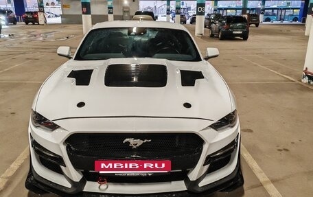 Ford Mustang VI рестайлинг, 2022 год, 6 700 000 рублей, 2 фотография