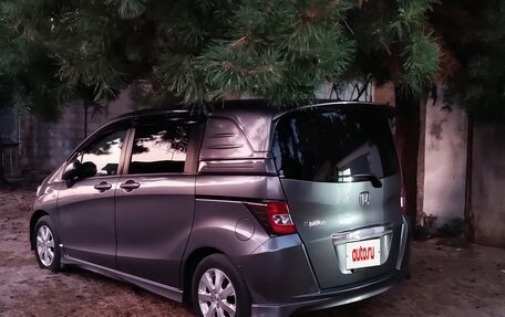 Honda Freed I, 2011 год, 1 150 000 рублей, 14 фотография