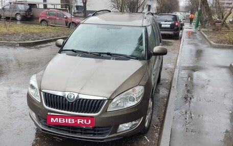 Skoda Roomster, 2012 год, 1 000 000 рублей, 4 фотография