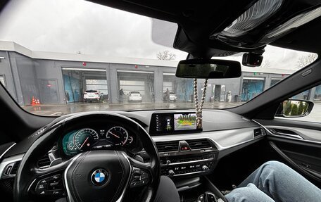 BMW 5 серия, 2017 год, 2 390 000 рублей, 11 фотография