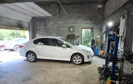 Peugeot 408 I рестайлинг, 2013 год, 330 000 рублей, 2 фотография