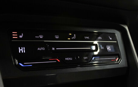 Volkswagen Tiguan II, 2021 год, 2 599 000 рублей, 21 фотография