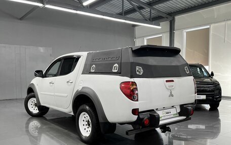 Mitsubishi L200 IV рестайлинг, 2012 год, 1 345 000 рублей, 6 фотография