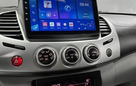 Mitsubishi L200 IV рестайлинг, 2012 год, 1 345 000 рублей, 17 фотография