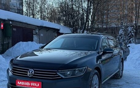 Volkswagen Passat B8 рестайлинг, 2016 год, 1 990 000 рублей, 1 фотография