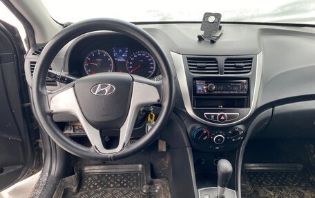 Hyundai Solaris II рестайлинг, 2012 год, 670 000 рублей, 14 фотография