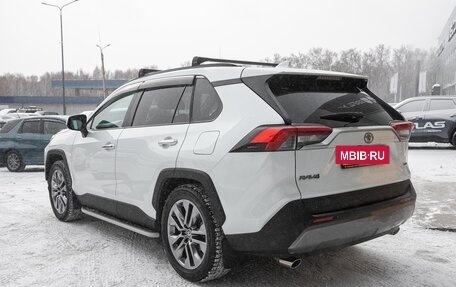 Toyota RAV4, 2020 год, 3 298 000 рублей, 9 фотография