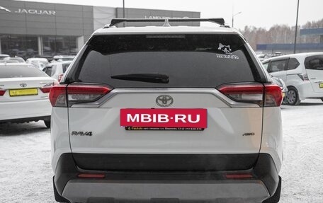 Toyota RAV4, 2020 год, 3 298 000 рублей, 7 фотография