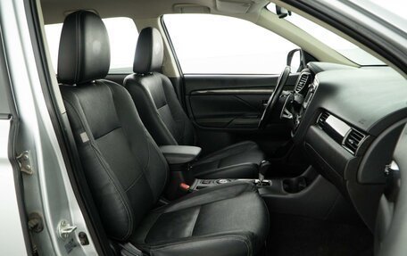 Mitsubishi Outlander III рестайлинг 3, 2015 год, 1 898 055 рублей, 9 фотография