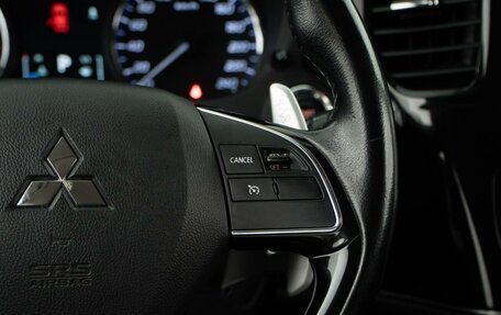 Mitsubishi Outlander III рестайлинг 3, 2015 год, 1 898 055 рублей, 19 фотография