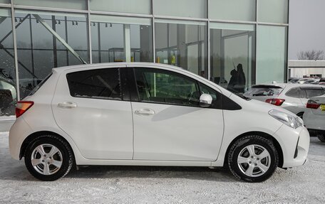 Toyota Vitz, 2019 год, 875 000 рублей, 6 фотография