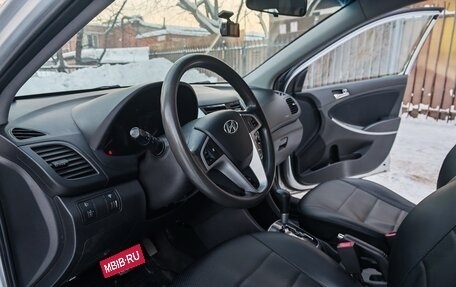 Hyundai Solaris II рестайлинг, 2011 год, 770 000 рублей, 13 фотография