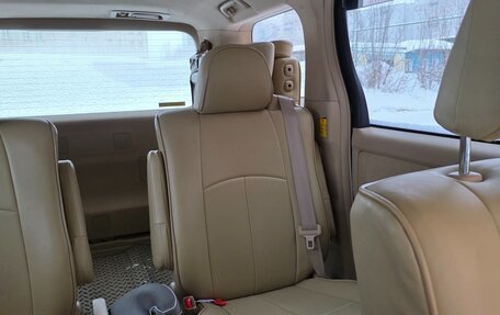 Toyota Vellfire I, 2013 год, 2 550 000 рублей, 5 фотография