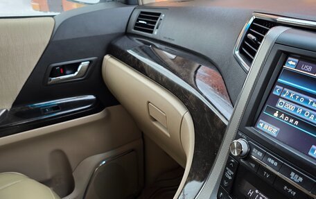 Toyota Vellfire I, 2013 год, 2 550 000 рублей, 6 фотография