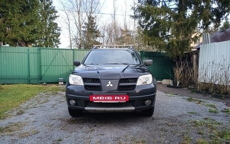 Mitsubishi Outlander III рестайлинг 3, 2007 год, 680 000 рублей, 7 фотография